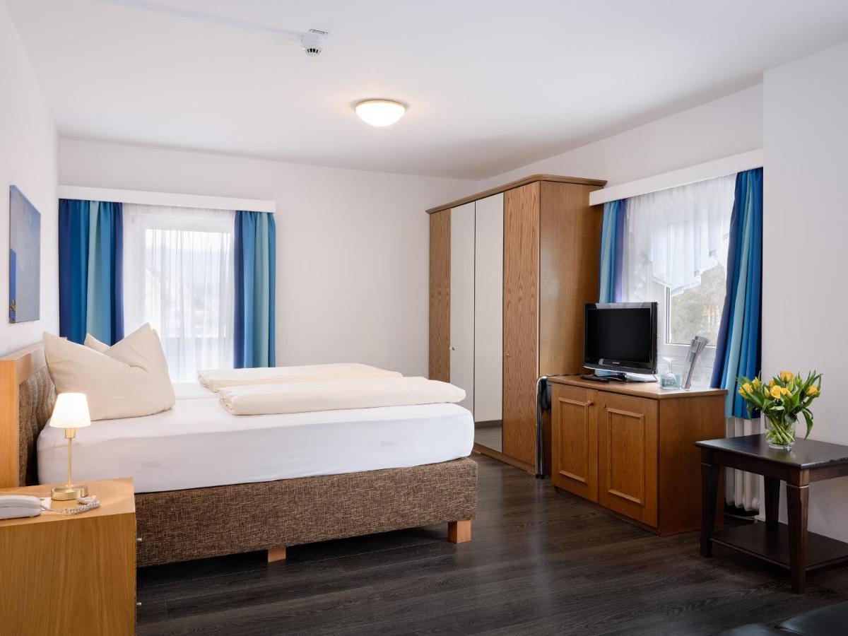 Gaestehaus Waldeck Titisee-Neustadt Exteriör bild