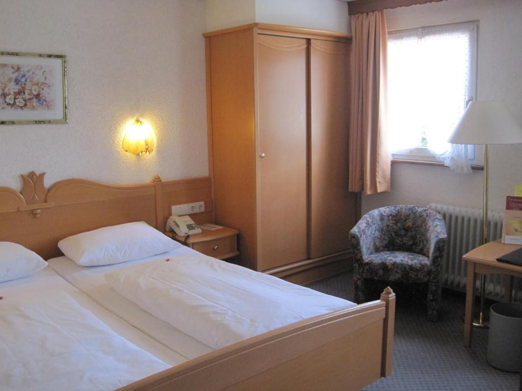 Gaestehaus Waldeck Titisee-Neustadt Rum bild